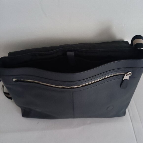 Coach Navy Blue Pebbled Charles Leather Messenger Bag F54792 Excellent Condition - Picture 9 of 15